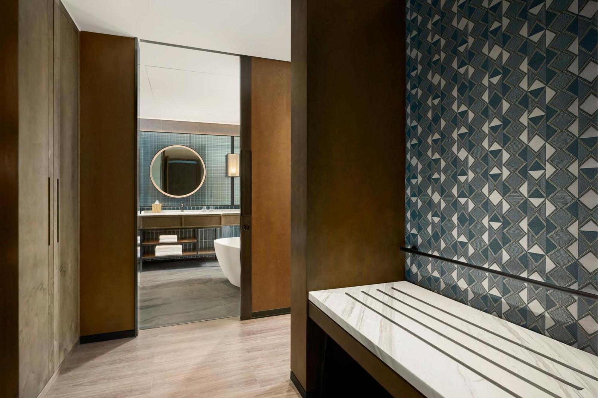 Four Points By Sheraton 河江 外观 照片